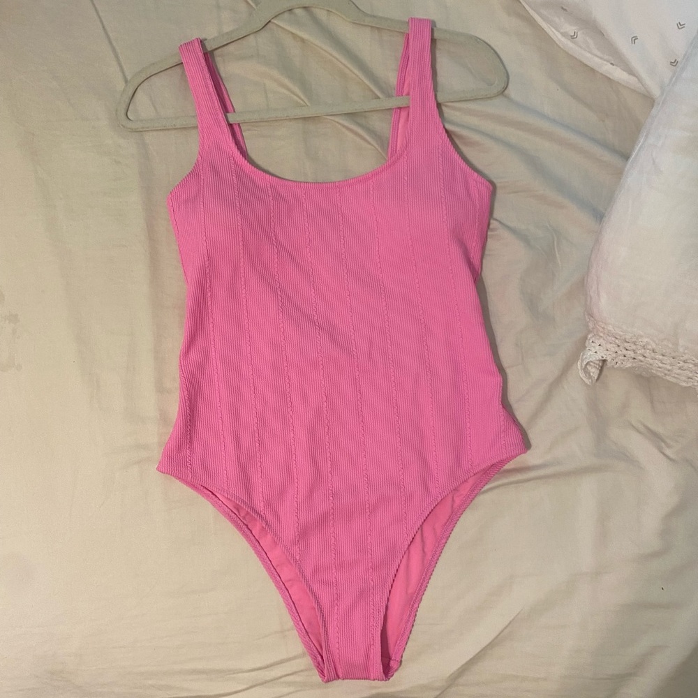 Aerie one piece pink swimsuit!! New with tags!